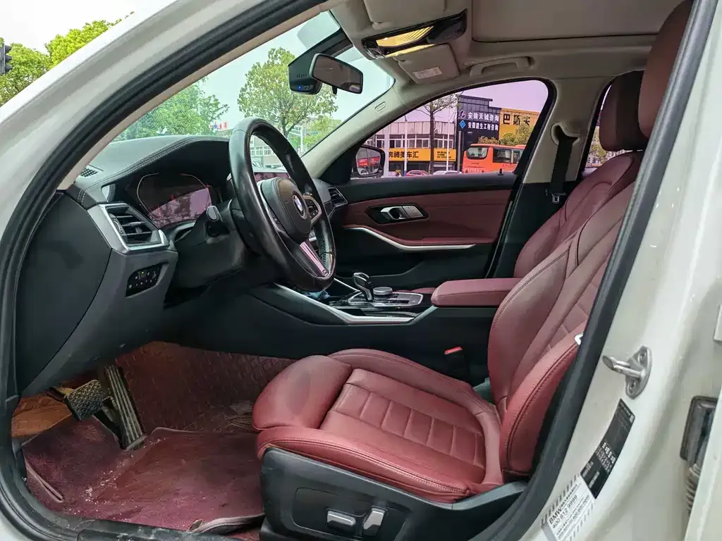 BMW 3 Series 2021 из CN, фото 7