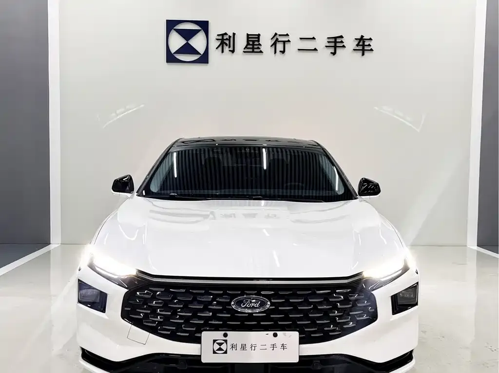 Ford Mondeo 2023 из CN, фото 2
