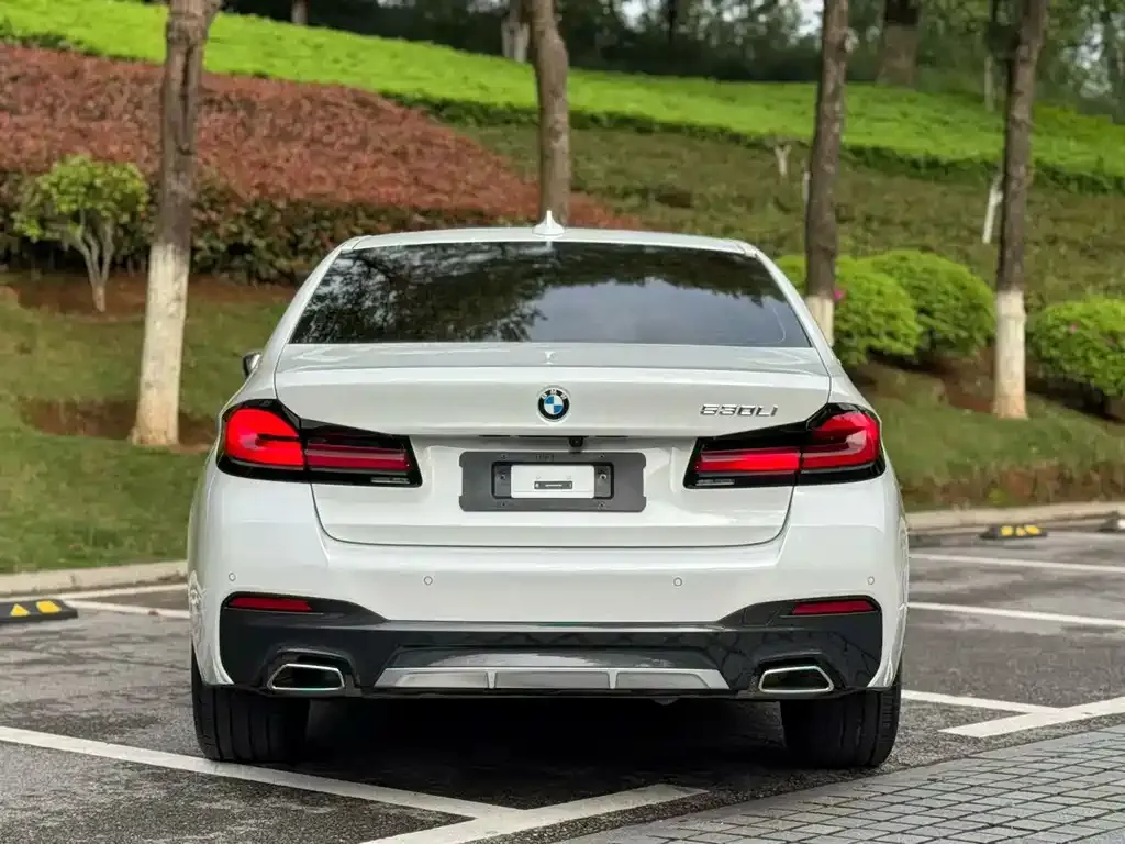 BMW 5 Series — фото 3