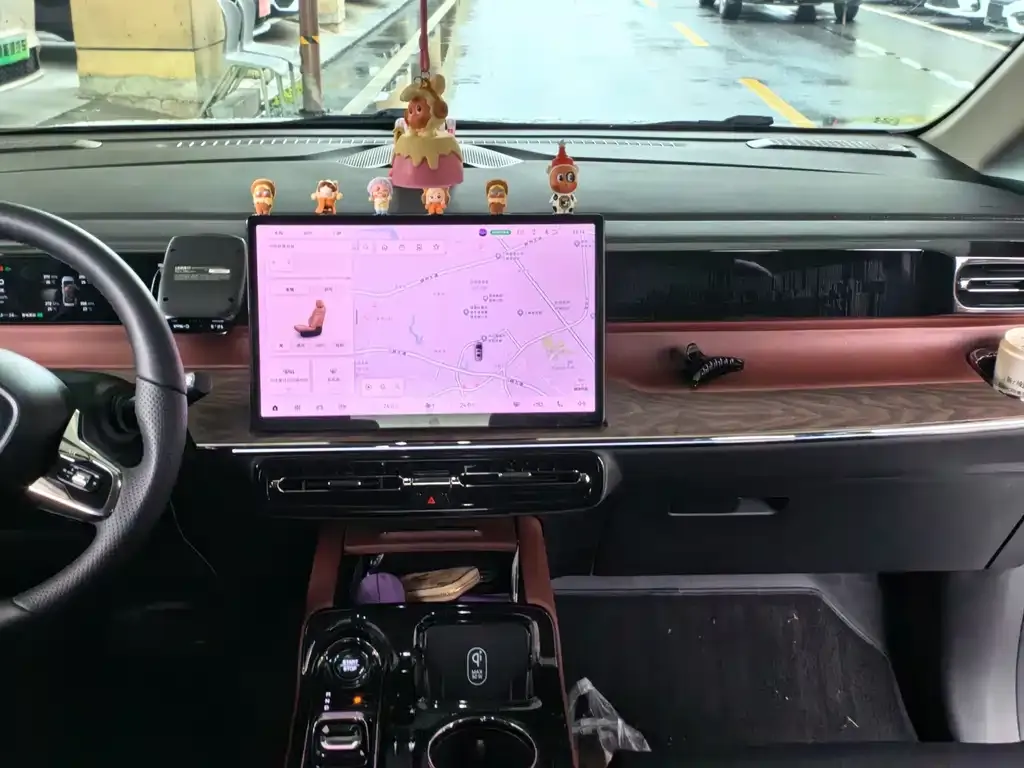 GAC Motor E8 Hybrid 2024 из CN, фото 9