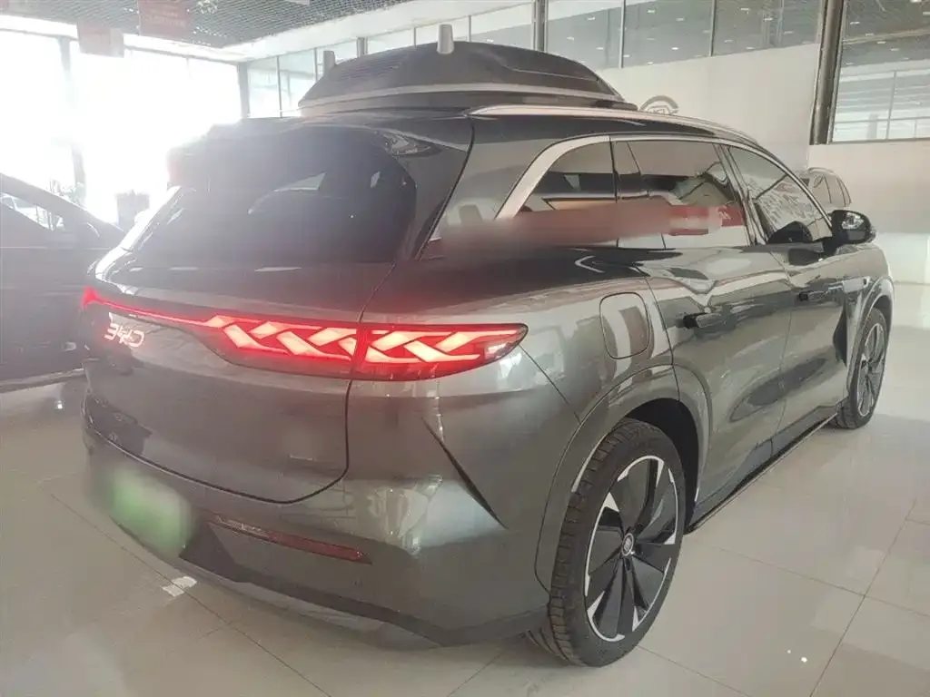 BYD Tang L — фото 2
