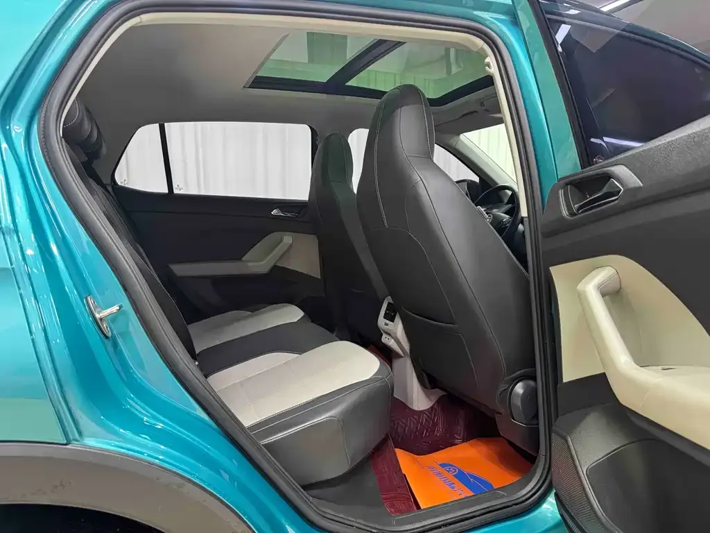 Volkswagen T-Cross — фото 5