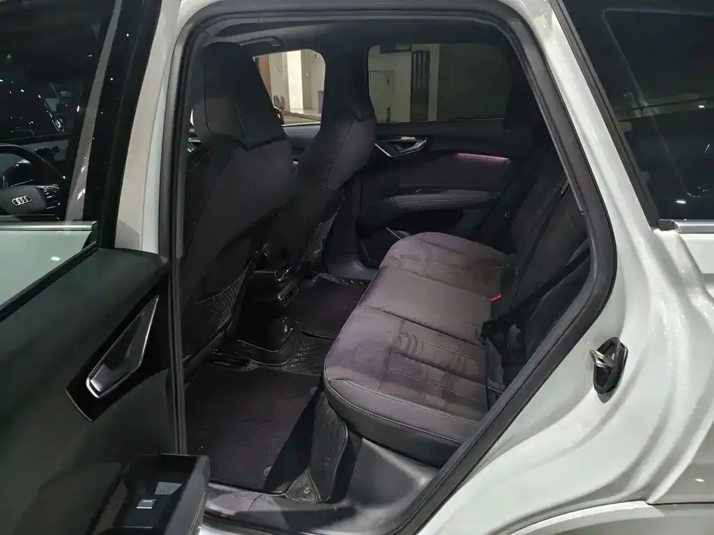 Audi Q4 e-tron 2023 из CN, фото 2