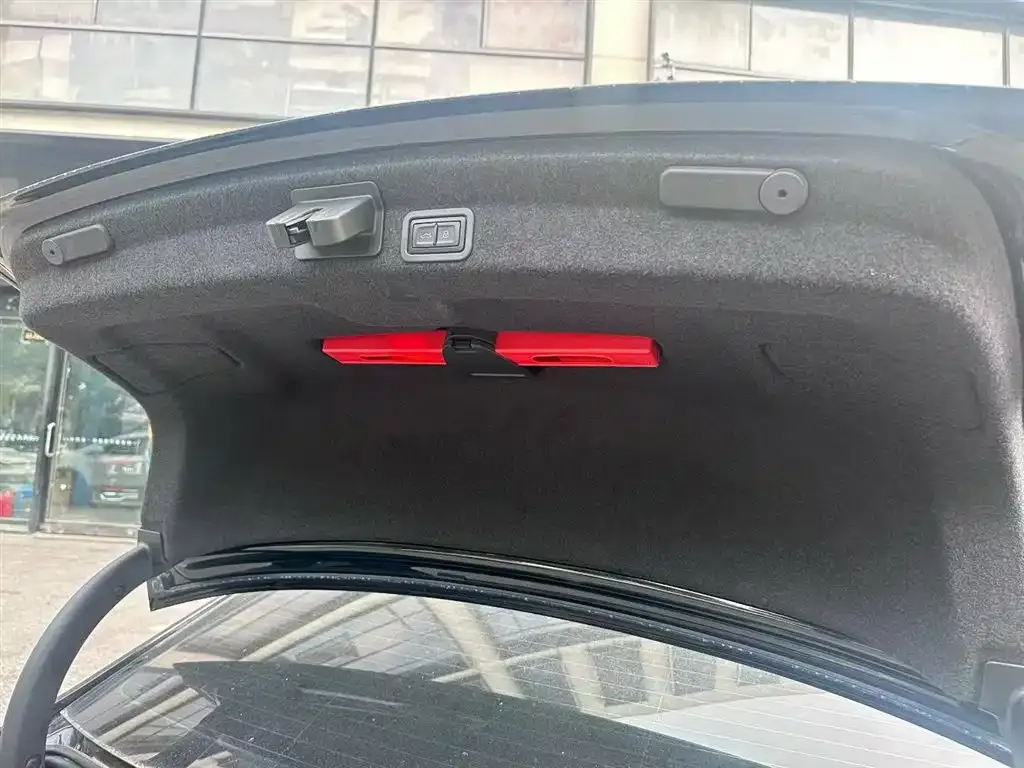Audi A6L 2024 из CN, фото 6