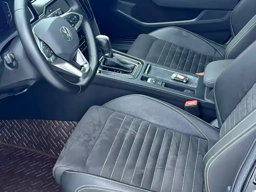 Volkswagen Magotan 2022 из CN, фото 9