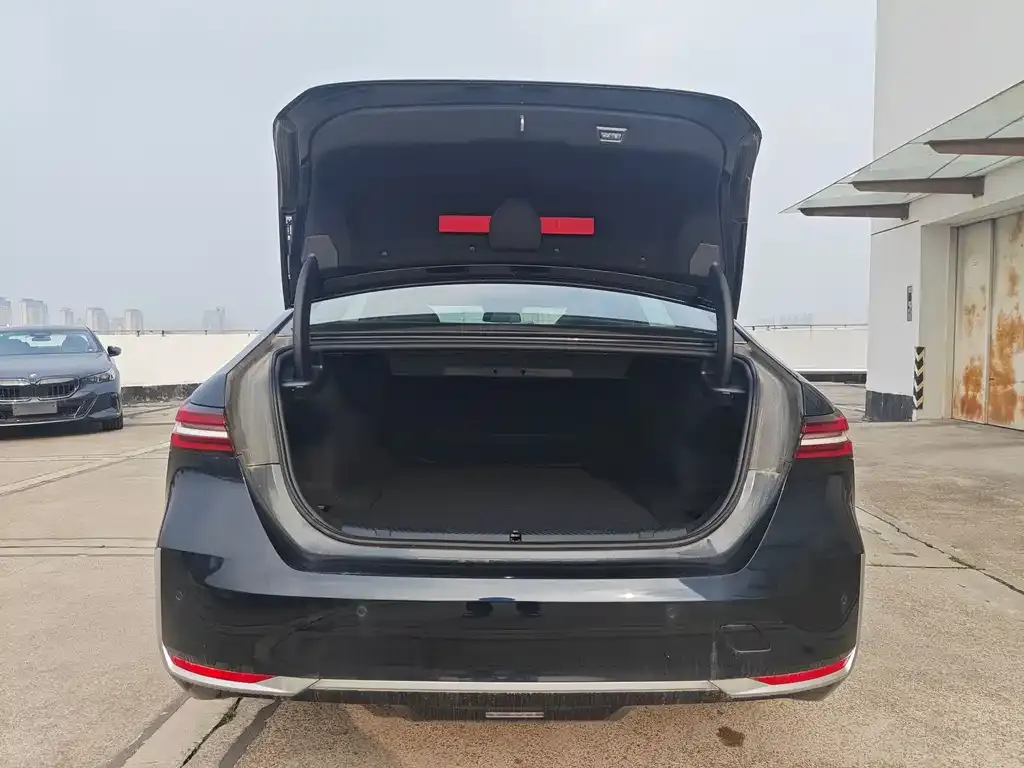 BMW i5 2026 из CN, фото 3