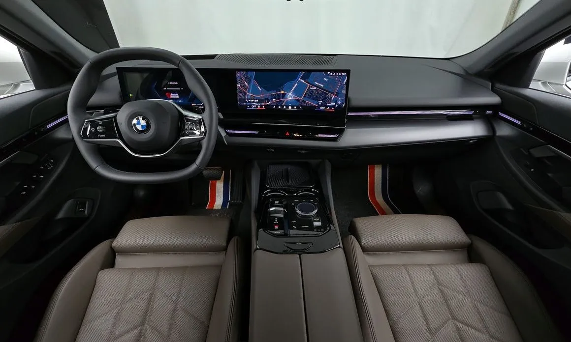 BMW 5-Series 2024 из KR, фото 6