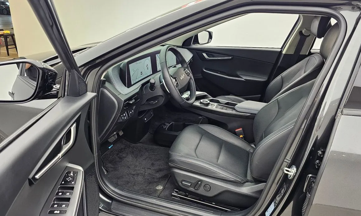 Kia EV6 2023 из KR, фото 9
