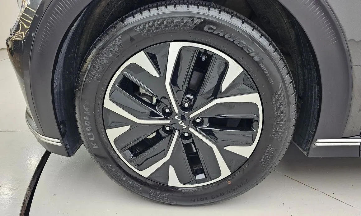 Kia EV6 2023 из KR, фото 10