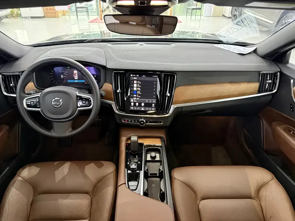 Volvo S90 2024 из CN, фото 6