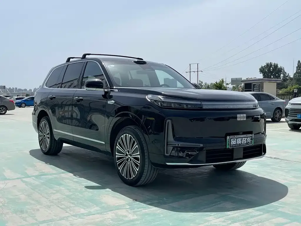 Geely Galaxy M9 — фото 6
