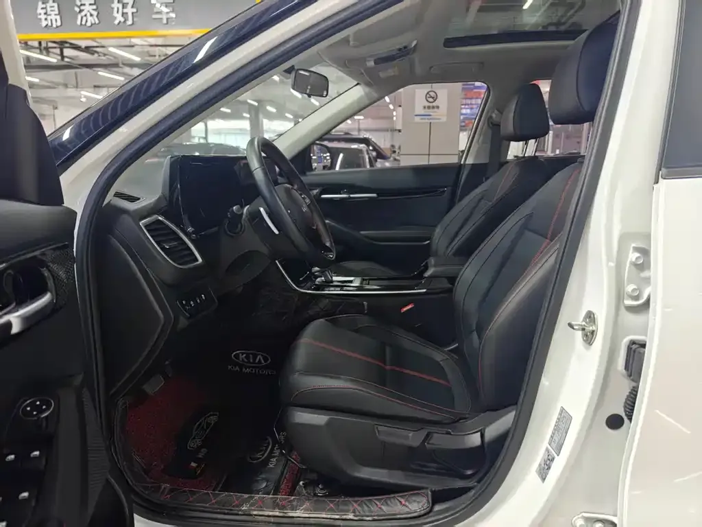 Kia KX3 2022 из CN, фото 5