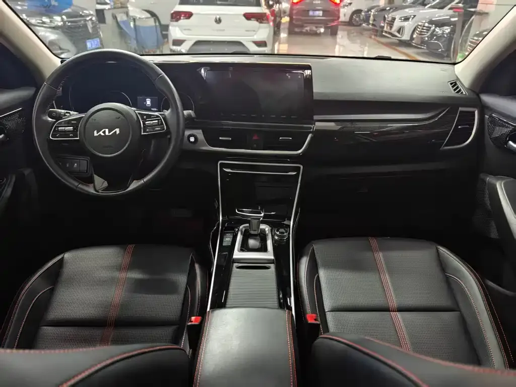 Kia KX3 2022 из CN, фото 9