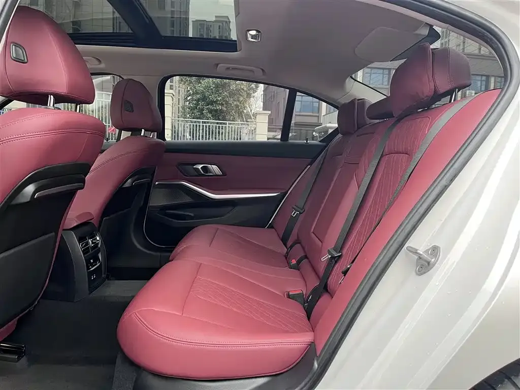 BMW 3 Series 2022 из CN, фото 3