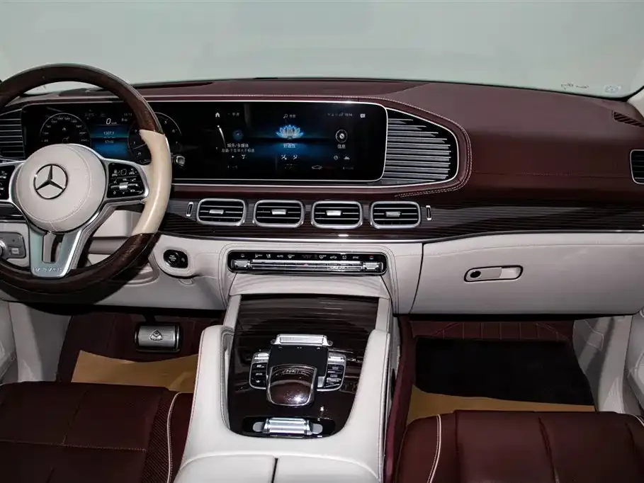 Mercedes-Benz GLS — фото 10