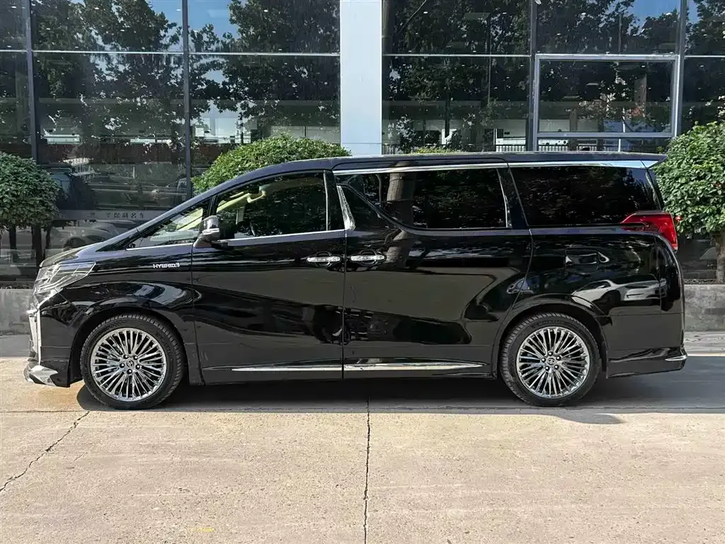 Toyota Alphard 2022 из CN, фото 3