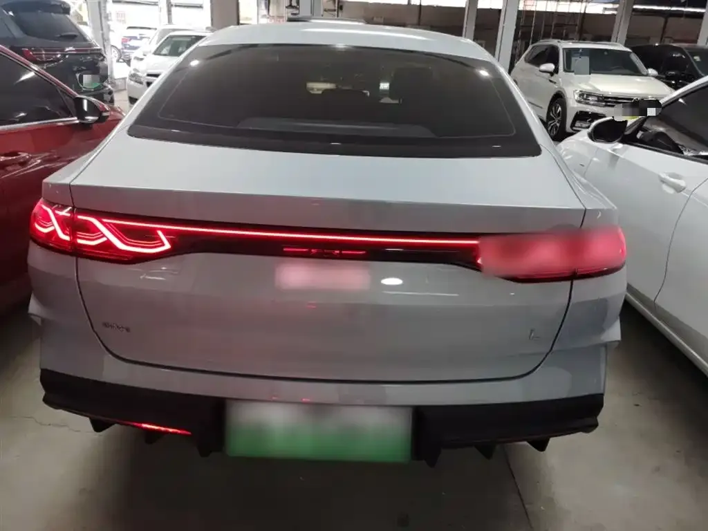 BYD Qin L 2024 из CN, фото 4