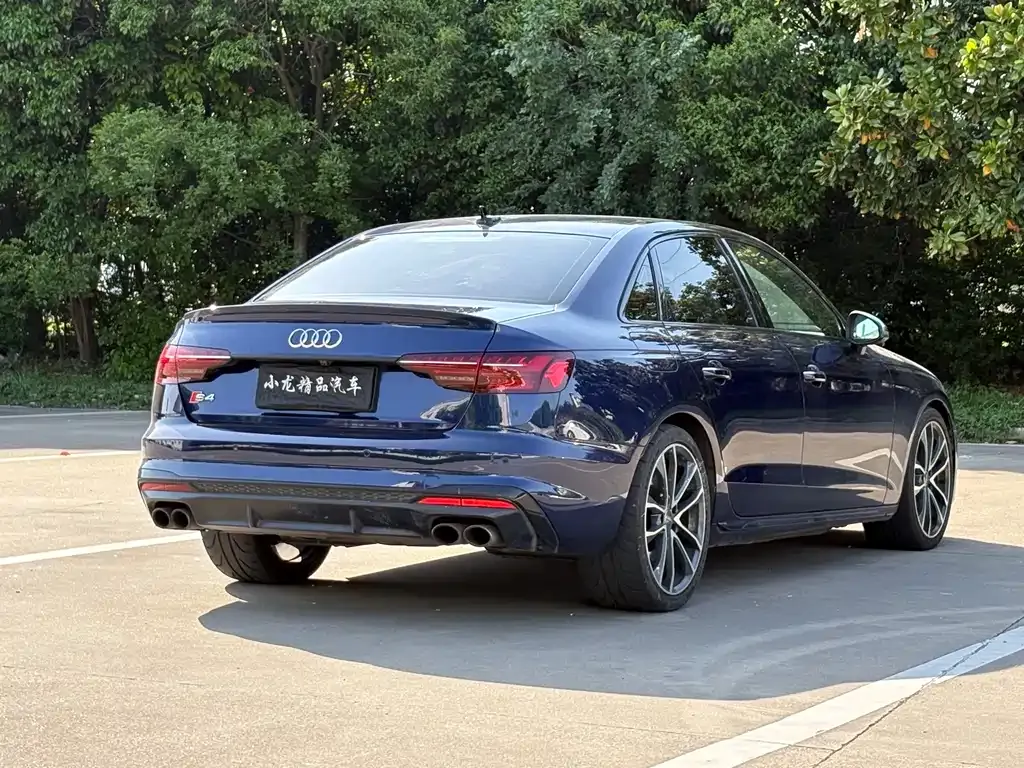 Audi S4 — фото 4