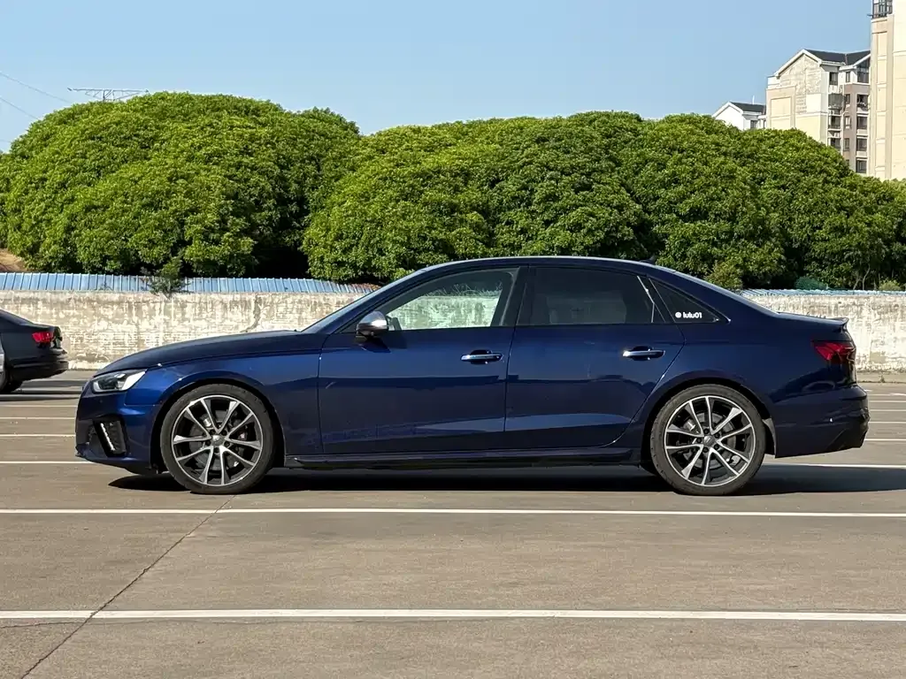 Audi S4 — фото 8