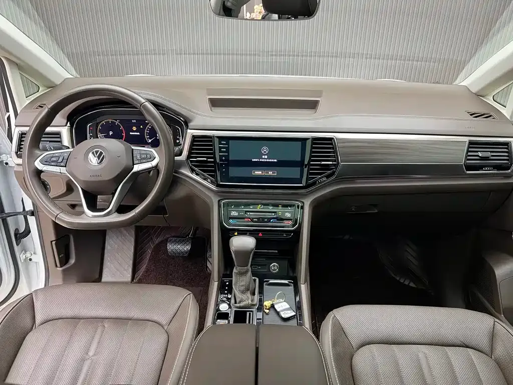 Volkswagen Viloran 2021 из CN, фото 6