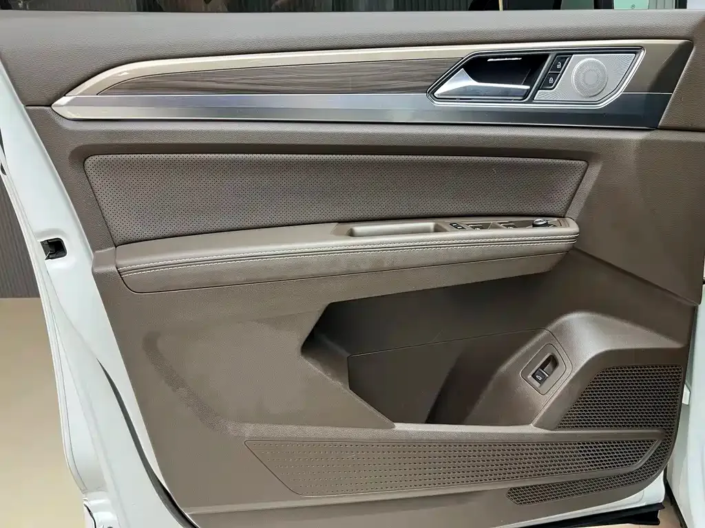 Volkswagen Viloran 2021 из CN, фото 7