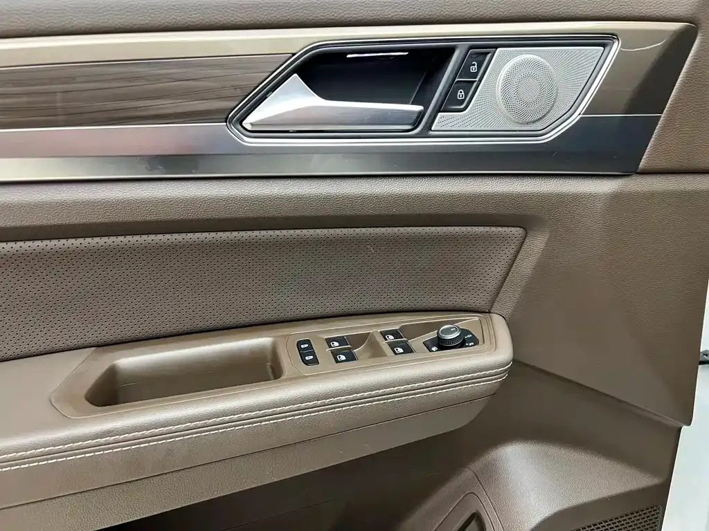 Volkswagen Viloran 2021 из CN, фото 9