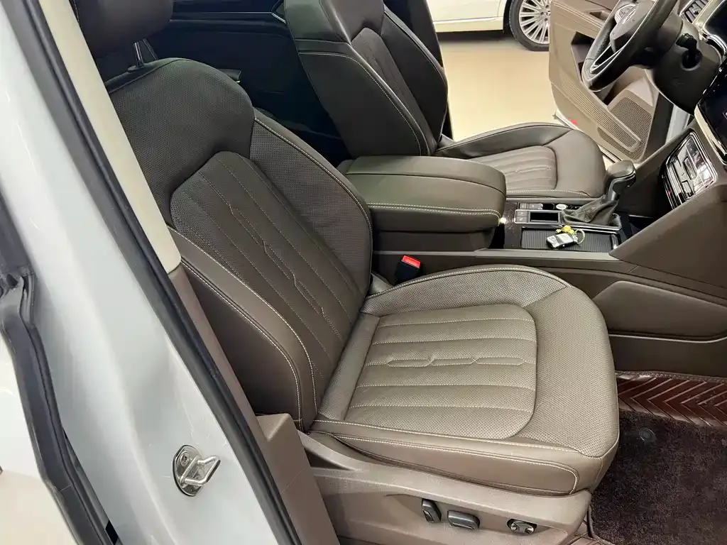 Volkswagen Viloran 2021 из CN, фото 5