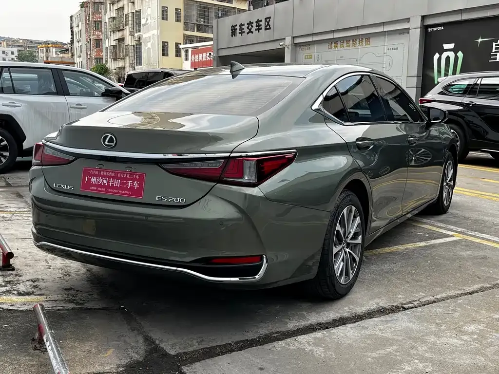 Lexus ES 2023 из CN, фото 4