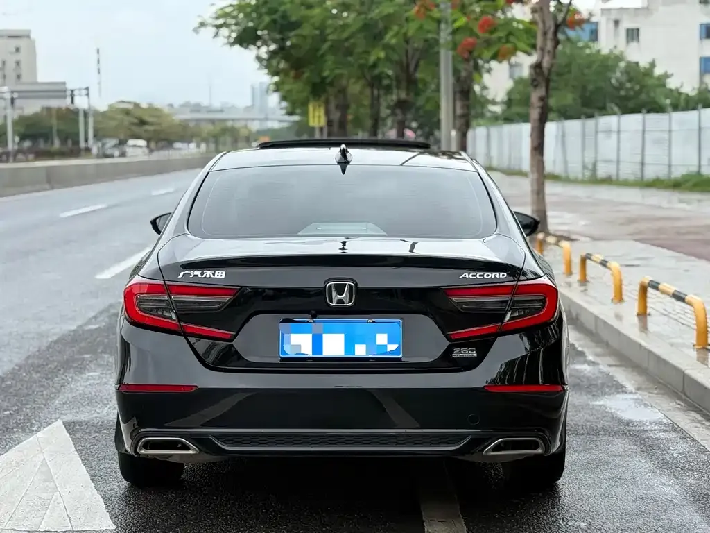 Honda Accord — фото 3