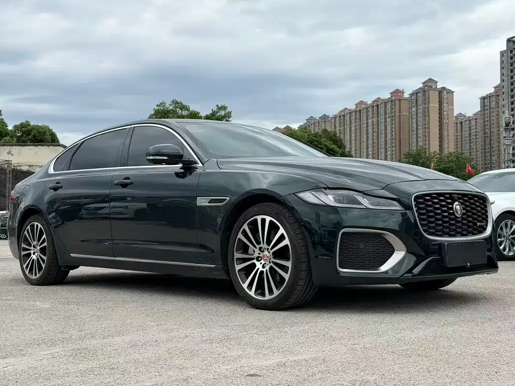 Jaguar XFL — фото 4