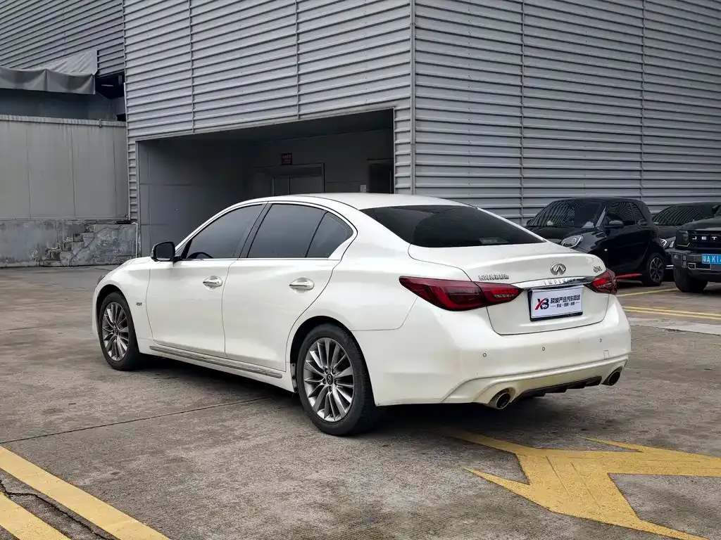 Infiniti Q50L 2021 из CN, фото 8