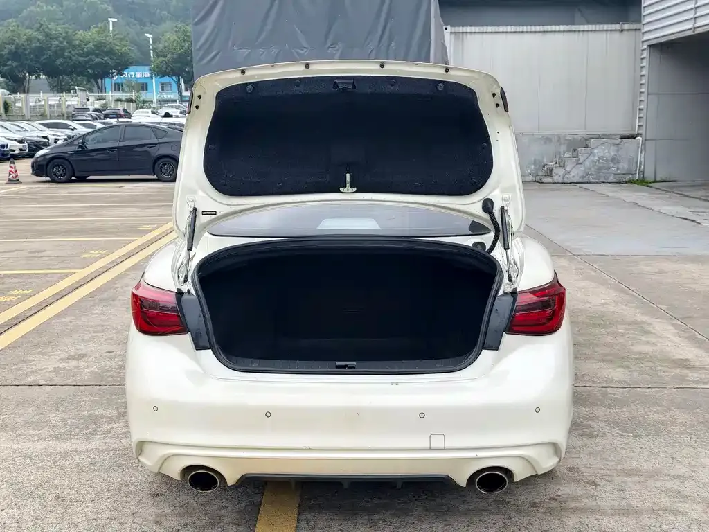 Infiniti Q50L 2021 из CN, фото 4