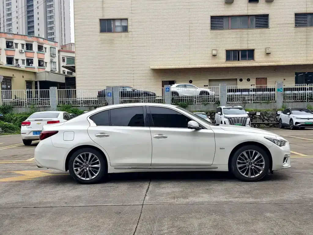 Infiniti Q50L 2021 из CN, фото 6