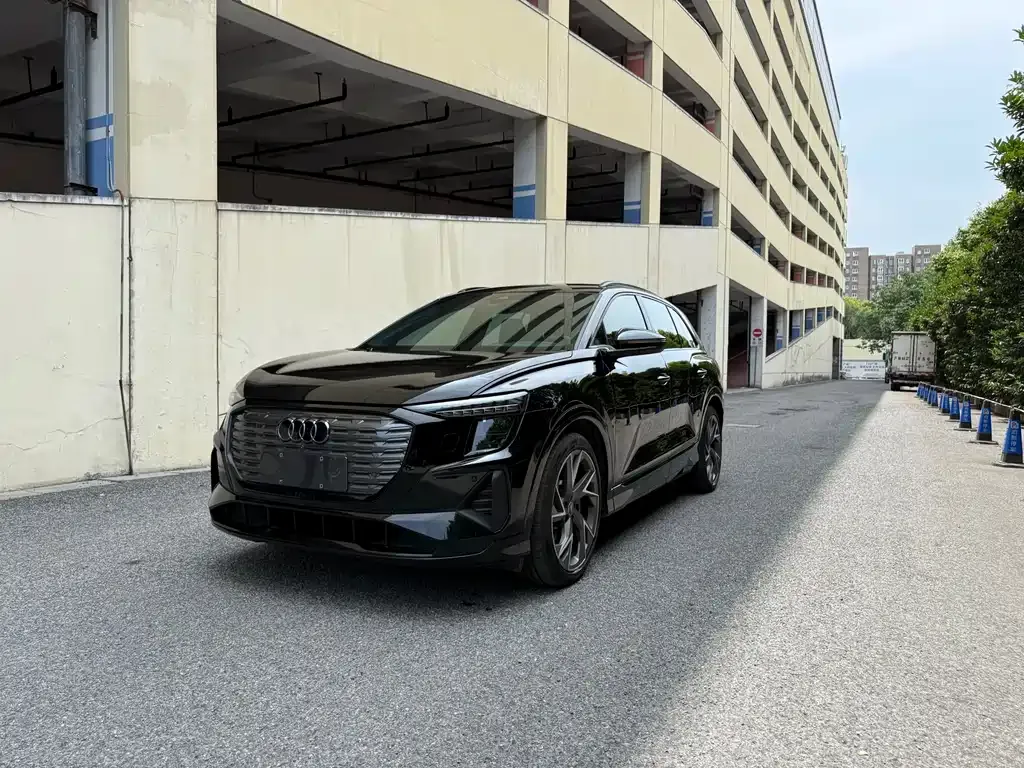 Audi Q5 e-tron