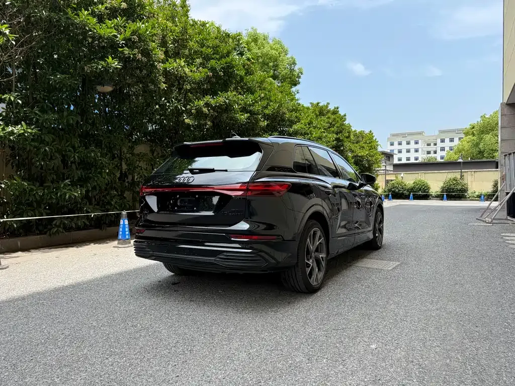 Audi Q5 e-tron 2023 из CN, фото 3