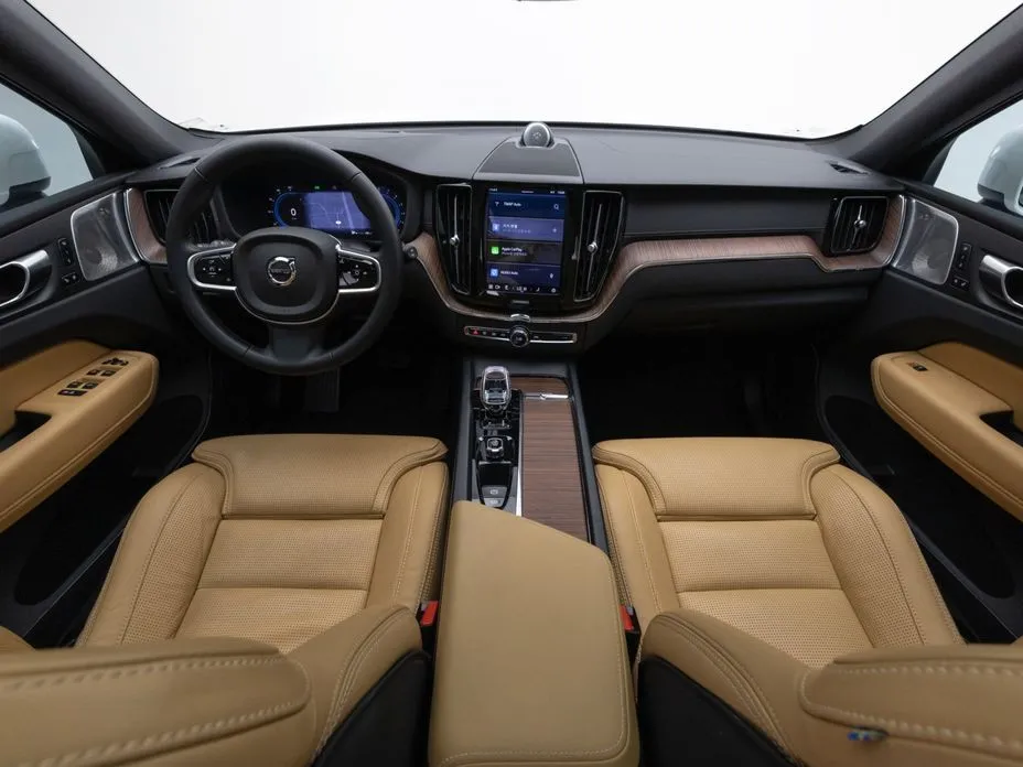 Volvo XC60 2023 из KR, фото 10