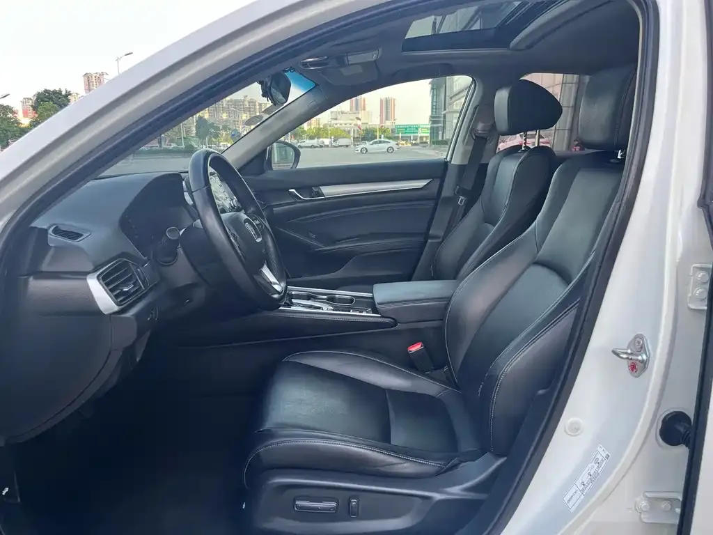 Honda Accord — фото 2