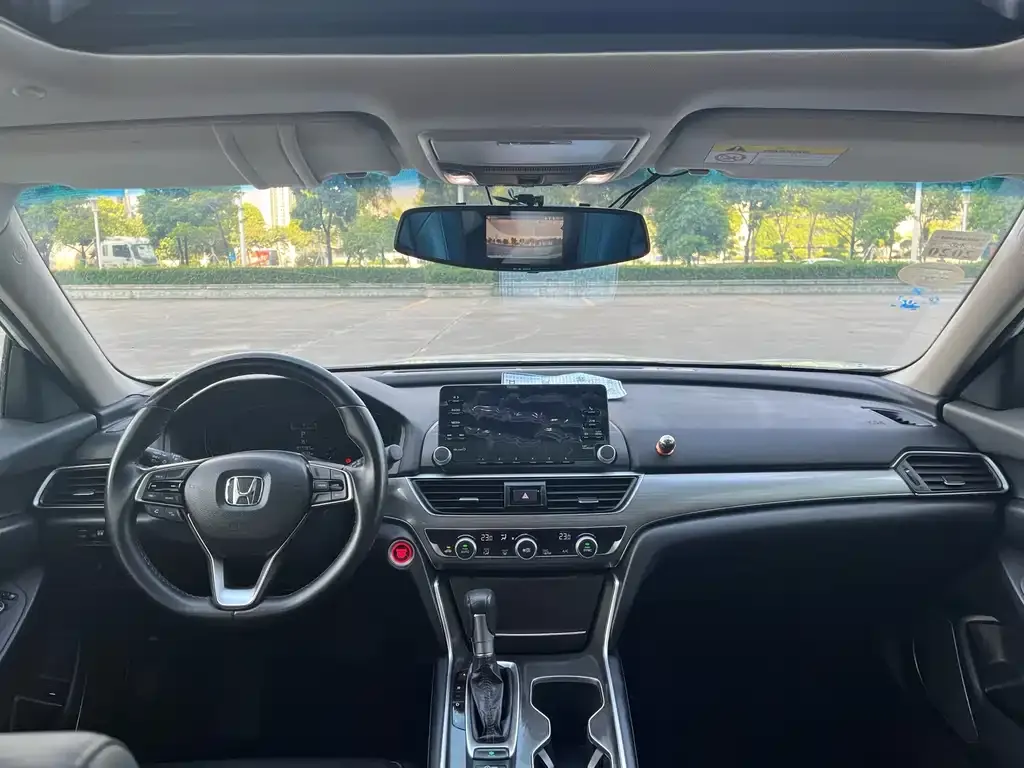 Honda Accord — фото 5