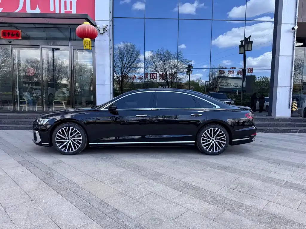 Audi A8 2025 из CN, фото 8
