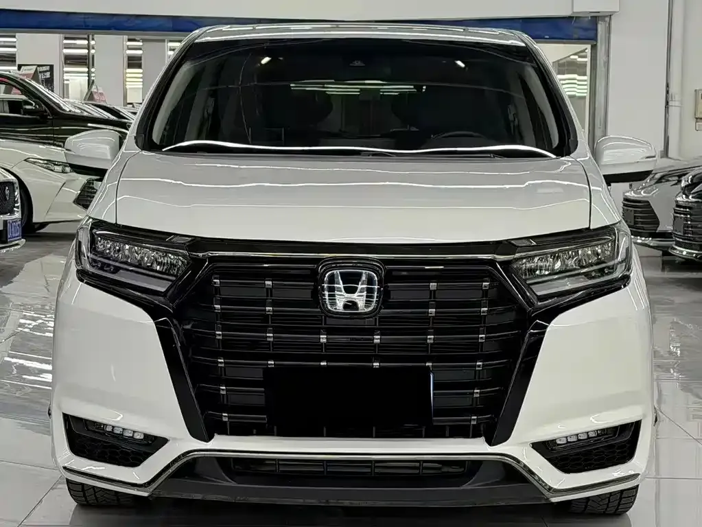Honda Elysion 2023 из CN, фото 9