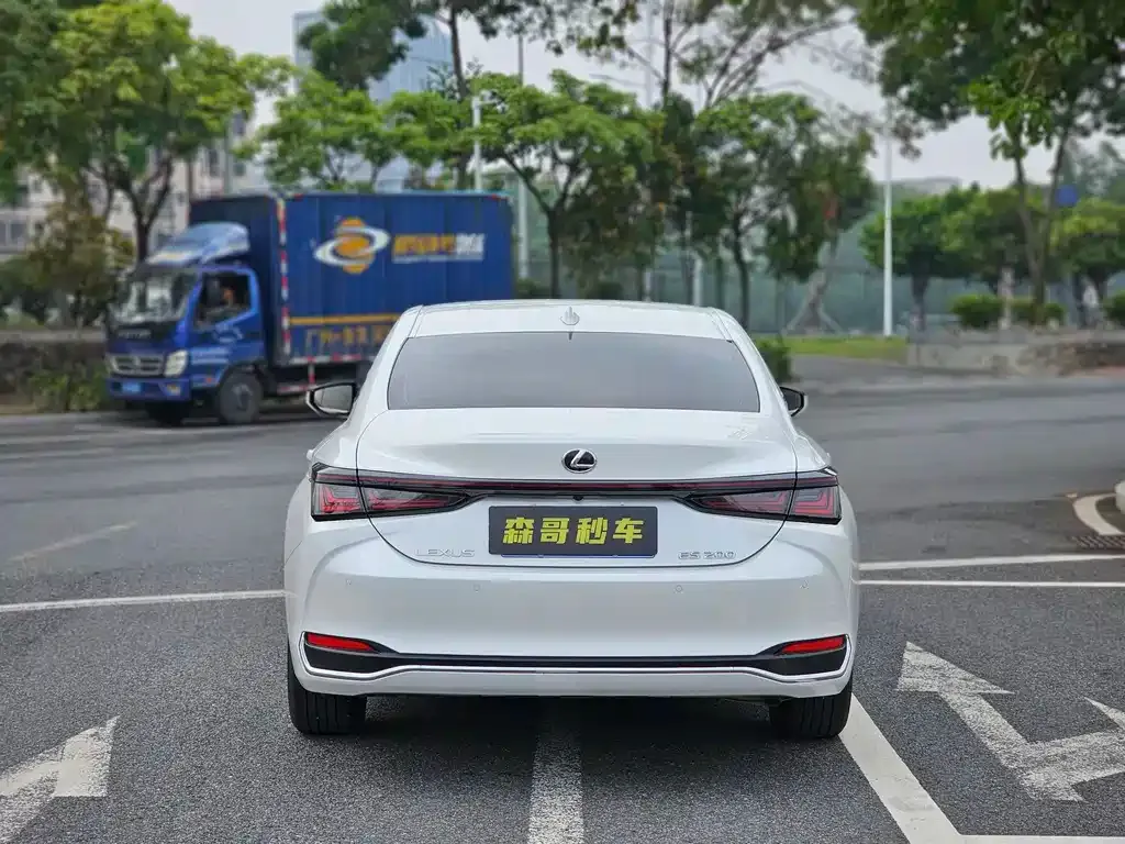 Lexus ES 2025 из CN, фото 10