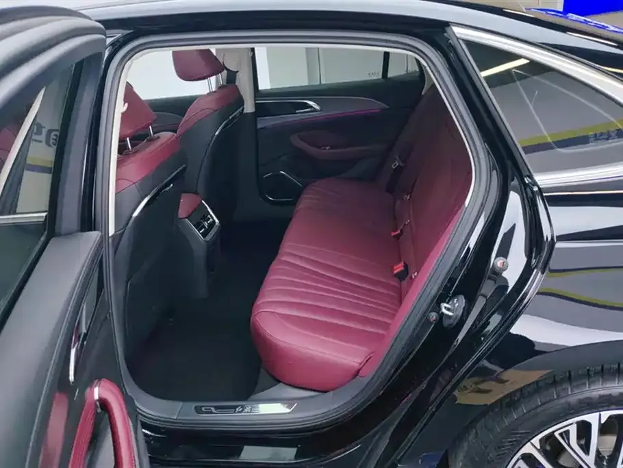 Hongqi H5 2024 из CN, фото 9