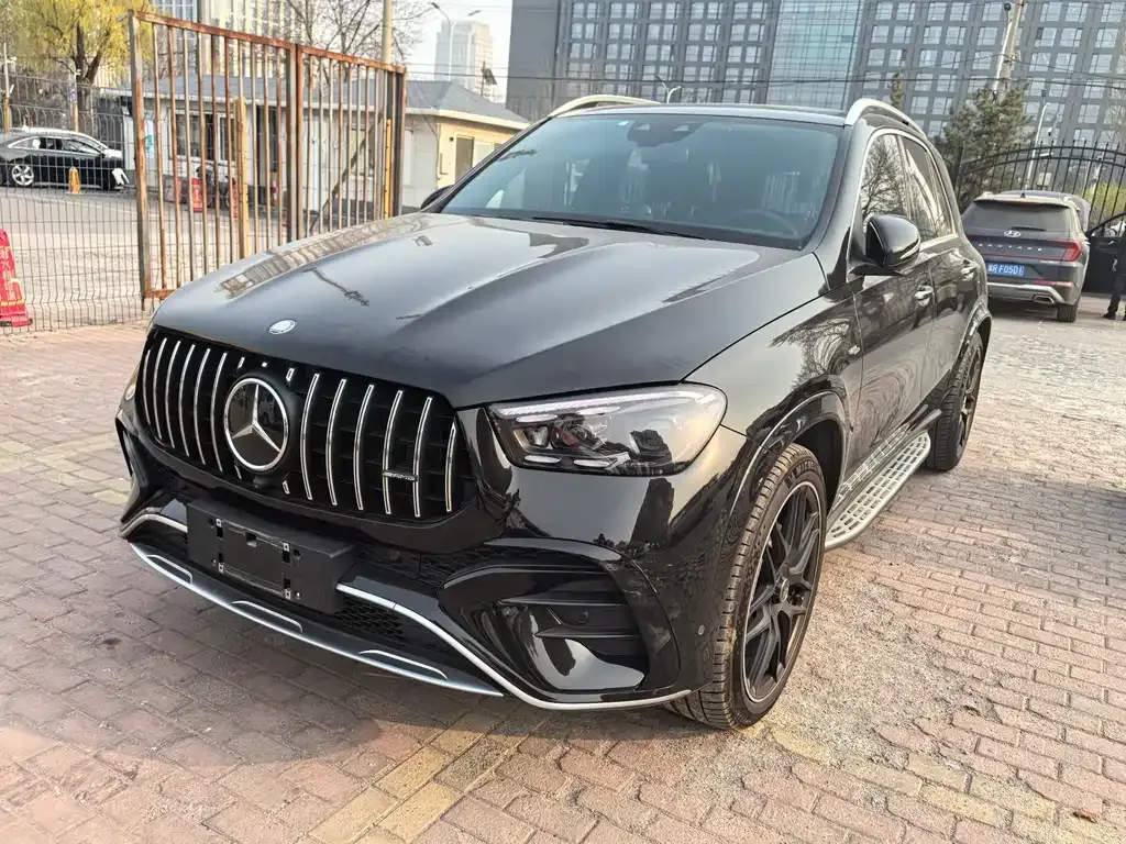Mercedes-Benz GLE AMG — фото 1