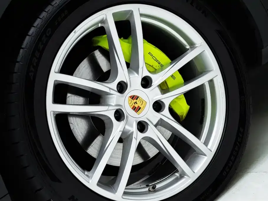 Porsche Cayenne Hybrid 2021 из CN, фото 10