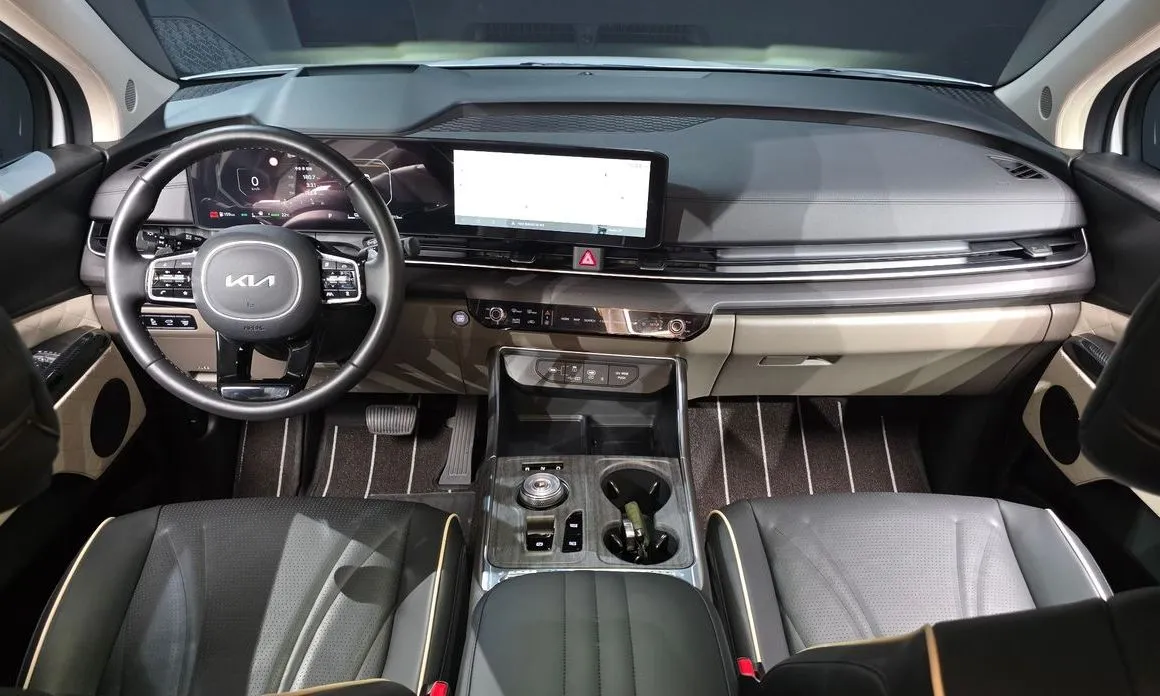 Kia Carnival 2024 из KR, фото 2