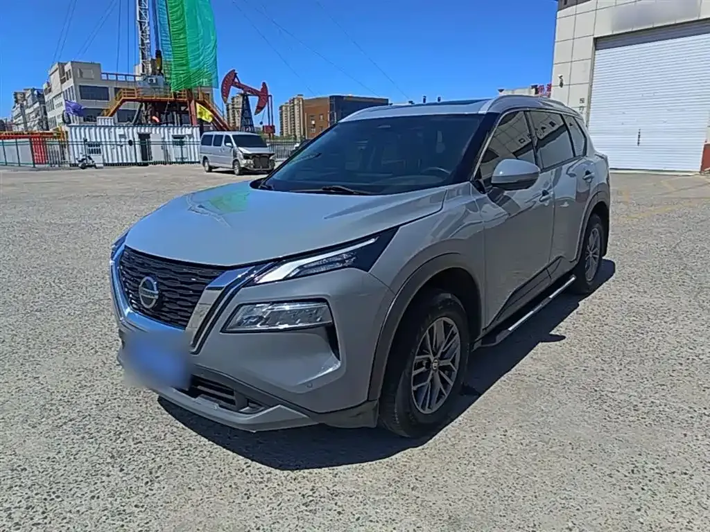 Nissan X-Trail — фото 1