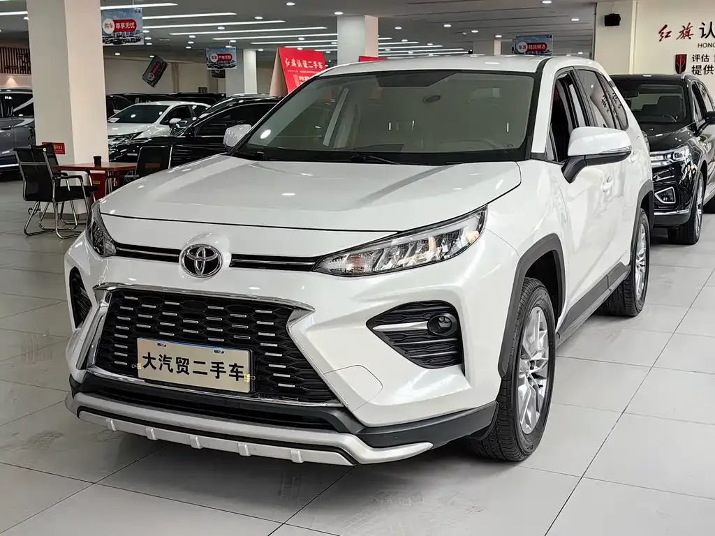 Toyota Wildlander — фото 1