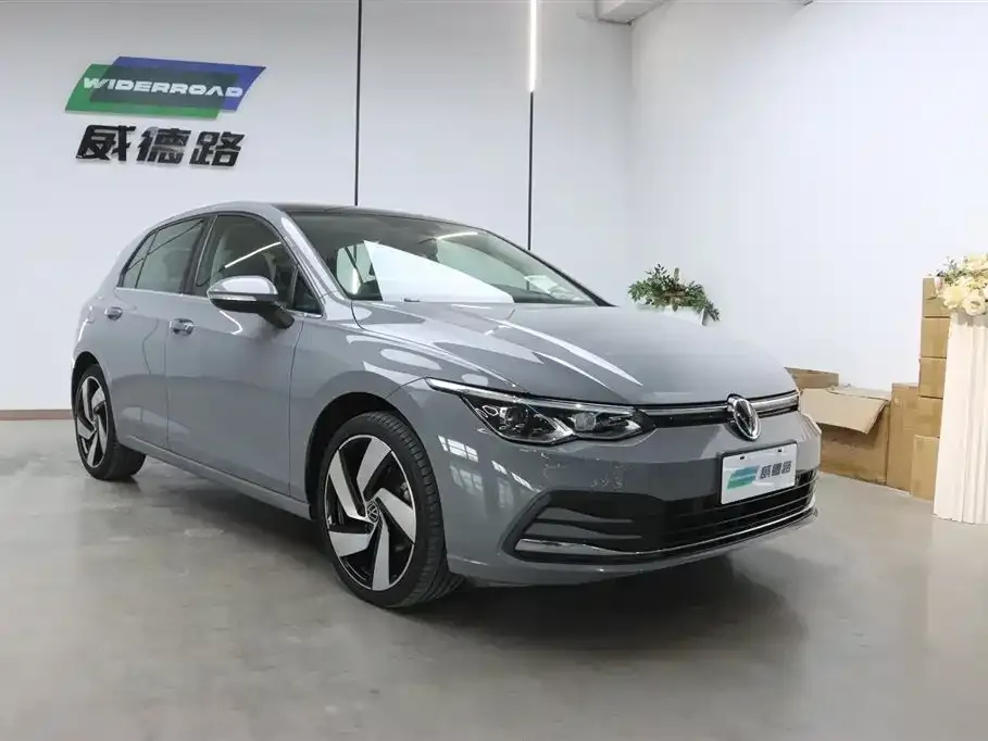 Volkswagen Golf 2023 из CN, фото 6