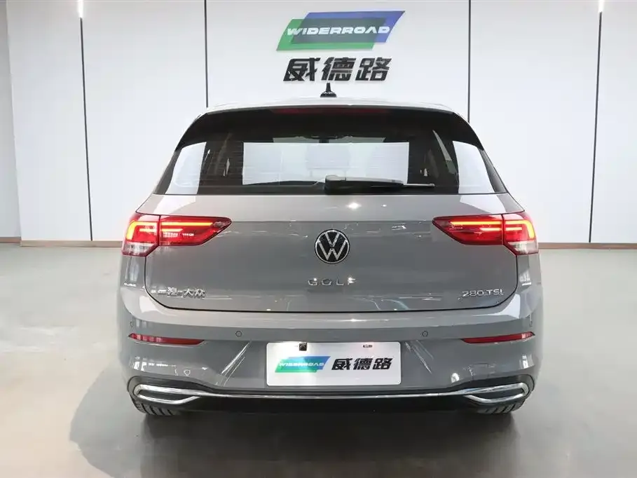 Volkswagen Golf 2023 из CN, фото 7