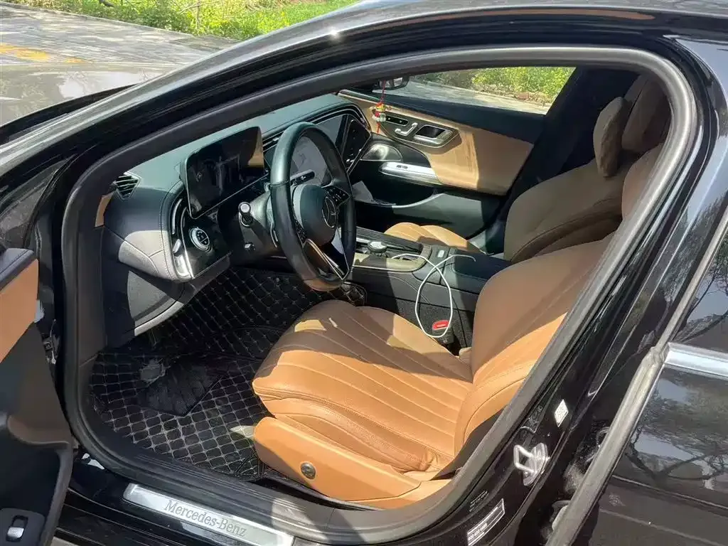 Mercedes-Benz E-Class 2024 из CN, фото 3